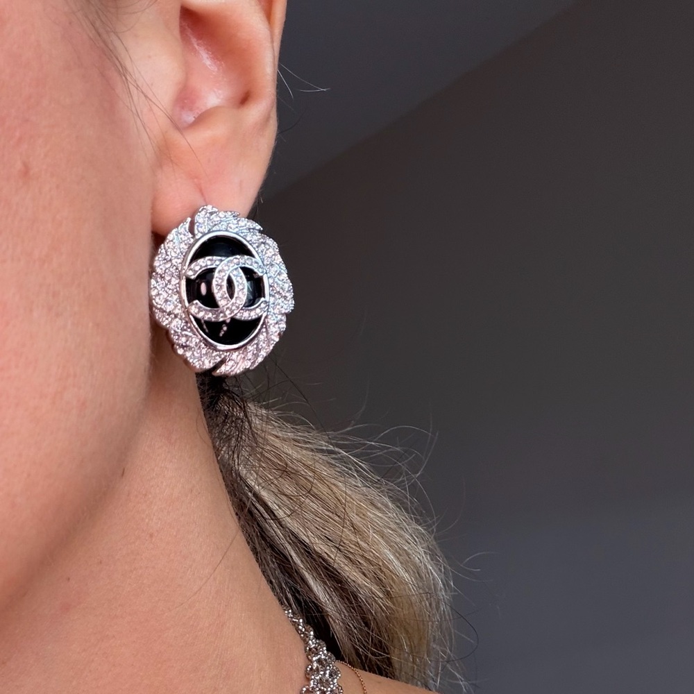 🖤Statement Chanel Black Resin CC Crystal Earrings✨ - Picture 11 of 13
